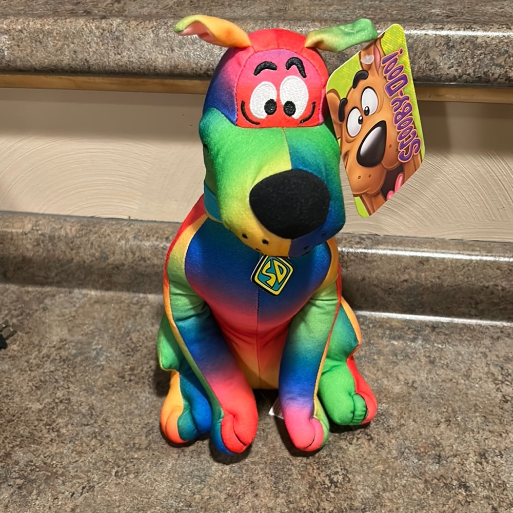 12" Color Blend Stuffed Scooby-Doo new and smoke free home